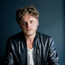 Foto de Jennings Couch