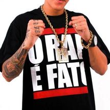 Foto de MC Léo da Baixada