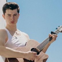 Foto de Elliot James Reay