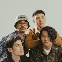 Foto de She's Only Sixteen