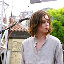 Foto de Young Ejecta