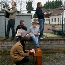 Foto de Girls In Hawaii