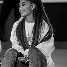 Pin de AB em arianaosi  Letras ariana grande, Ariana grande imagens, Ariana