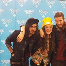 Foto de Far From Alaska