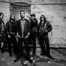 Foto de Behind The Fallen