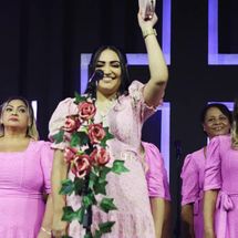 Foto de Pra Jhulia Mendonça