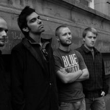 Foto de Fire On Dawson