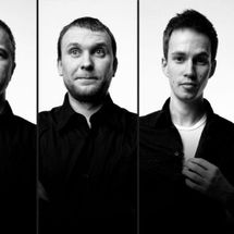 Foto de Biting Elbows