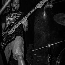 Foto de Bastilha Em Queda