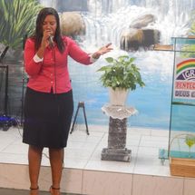 Foto de Cantora Gislaine Lilian