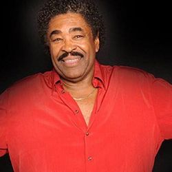 Foto do artista George McCrae