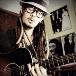 Foto do artista Gabriel Elias