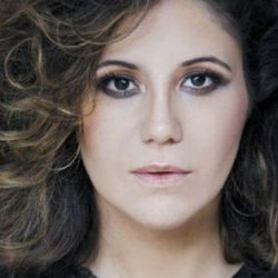 Foto do artista Maria Rita