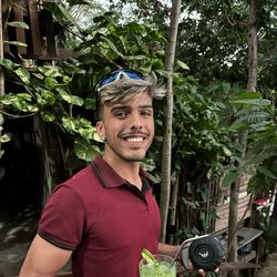 Foto do artista Victor Hélius