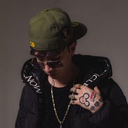 Foto do artista Ysrael Barajas