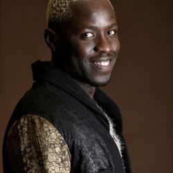 Foto do artista Ngaaka Blindé