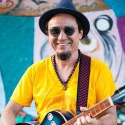Foto do artista Beto Brito