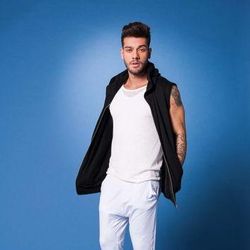 Foto do artista Lucas Lucco