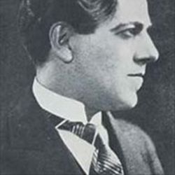 Foto do artista Heitor Villa-Lobos