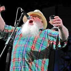 Foto do artista Hermeto Pascoal