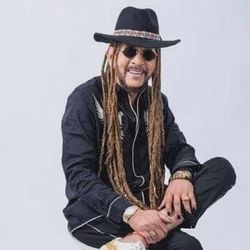 Foto do artista Toño Rosario