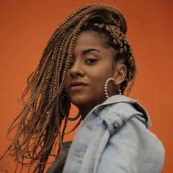 Foto do artista Lourena