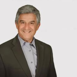 Foto do artista Vicente Montaño