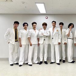 Foto do artista SUPER JUNIOR