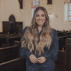 Foto do artista Gabriela Rocha