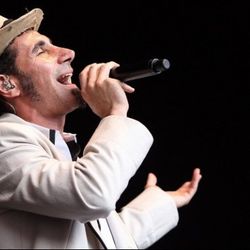 Foto do artista Serj Tankian