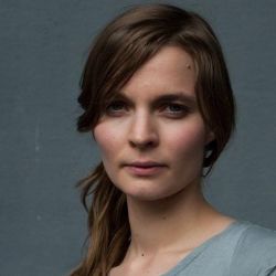 Foto do artista Hildur Guðnadóttir