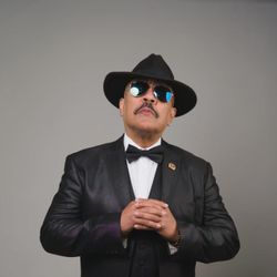 Foto do artista Aramis Camilo