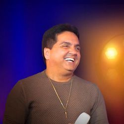 Foto do artista Lairton