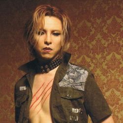Foto do artista Yoshiki