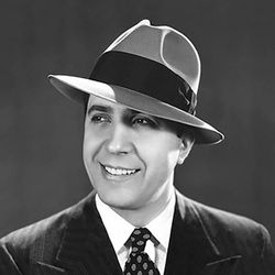 Foto do artista Carlos Gardel