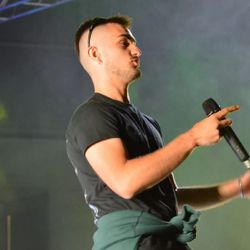 Foto do artista John Pollón