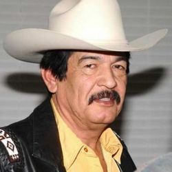 Foto do artista Beto Quintanilla