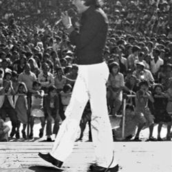 Foto do artista José Pinhal