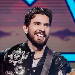 Foto do artista Gustavo Mioto