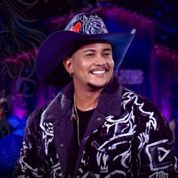 Foto do artista Muriel Alves