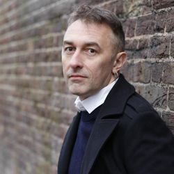 Foto do artista Yann Tiersen