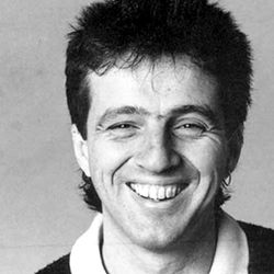 Foto do artista Péricles Cavalcanti