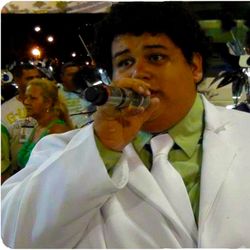 Foto do artista Thiago Acacio