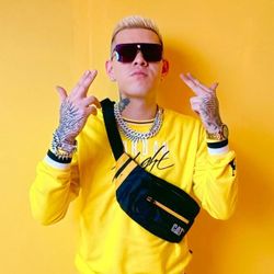 Foto do artista Smi-Lee