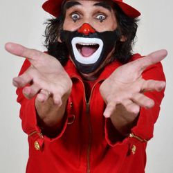 Foto do artista Cepillín