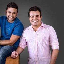 Foto do artista Marcos & Belutti