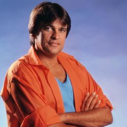 Foto do artista Adilson Ramos