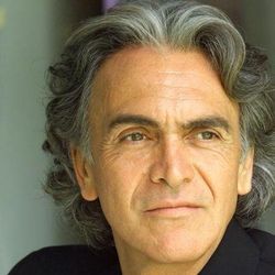 Foto do artista Riccardo Fogli