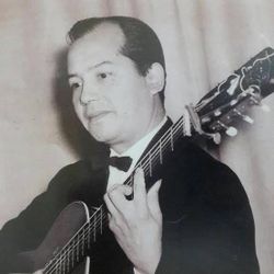 Foto do artista Demetrio Ortiz