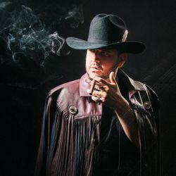 Foto do artista Eden Muñoz